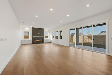 3027 Blackpoint Ct, Rocklin, CA 95765 - photo 2