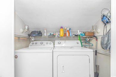 Clothes washing area with independent washer and d