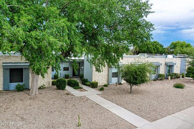 17207 N 106th Ave, Sun City, AZ 85373 - photo 3