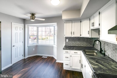 3501 Nexus Ct, Woodbridge, VA 22192 - photo 4