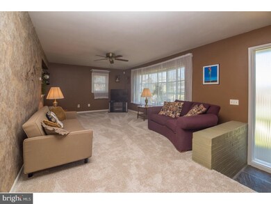 4018 Crestline Dr, Reading, PA 19606 - photo 2