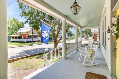 1104 St. John-3