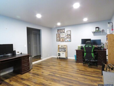 655 Valleywood Dr SE, Salem, OR 97306 - photo 4