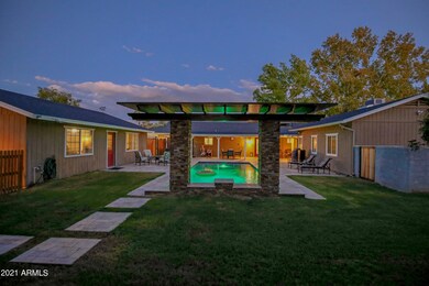 7828 N 13th Avenue Phx AZ 85021-55