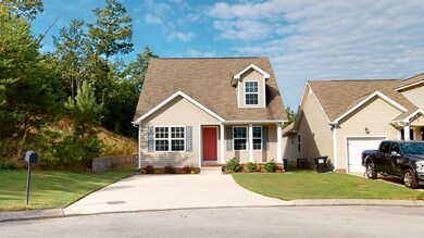 2141-Short-Leaf-Ln-09052020_150652