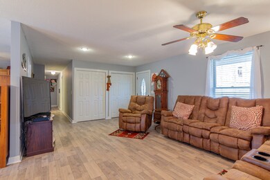 43 Walnut Ln, Manchester, TN 37355 - photo 6