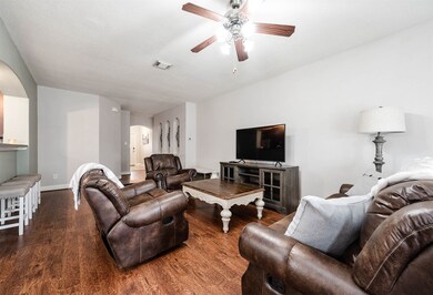 1822 Winding Trail Ln, Alvin, TX 77511 - photo 7