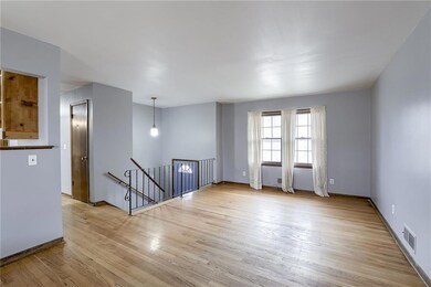 6518 Larsen Ln, Shawnee, KS 66203 - photo 4