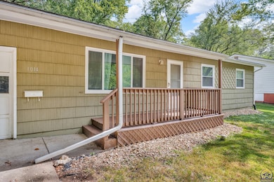 1014 Lawrence Ave, Lawrence, KS 66049 - photo 7