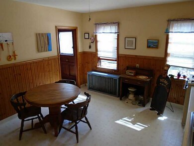16 Harkness St, Providence, RI 02909 - photo 7