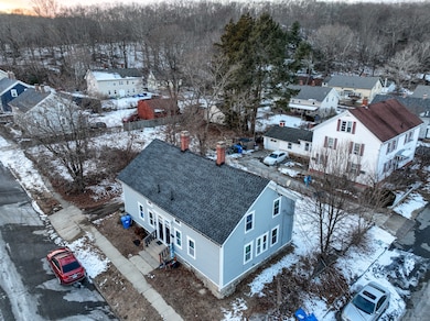 18 N A St unit 20, Taftville, CT 06380 - photo 2