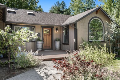 21065 Lost Valley Ct, Bend, OR 97702 - photo 3