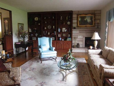 924 Mcknight Rd, Indiana, PA 15701 - photo 4