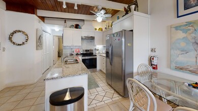 151-10th-St-Key-Colony-Beach-Kitchen