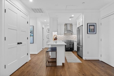 75 Clarendon St unit 505, Boston, MA 02116 - photo 2