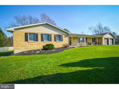 647 Oak Park Rd, Hatfield, PA 19440 - photo 2