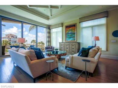 Spacious family room with beachside balcony