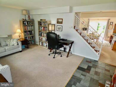 19 Nathan Hale Ct, Newark, DE 19711 - photo 2