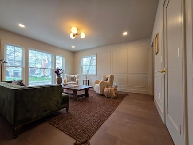 1869 Tewksbury Rd, Columbus, OH 43221 - photo 2