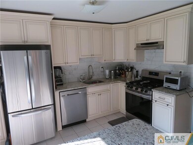 601 Maplecrest Rd unit 27, Edison, NJ 08820 - photo 7