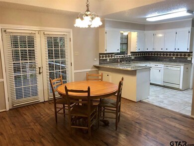 1411 1411 Crockett, Tyler, TX 75701 - photo 5