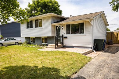 1714 Brookfield-3