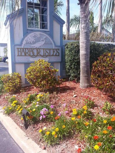 Harbor Isles Sign