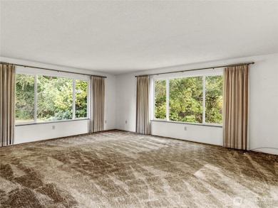 Flex room used as a bedroom in the past