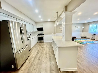 26A Gardenia Ln unit 96, Staten Island, NY 10314 - photo 3