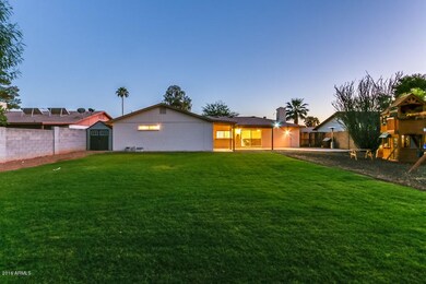 Large lot Backyard