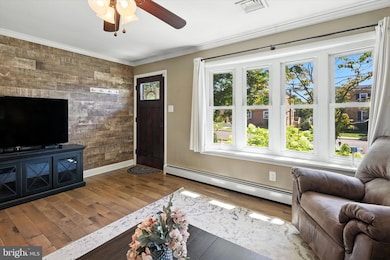 323 Pikeland Ave, Spring City, PA 19475 - photo 6