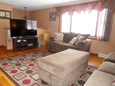 306 9th Ave, Woonsocket, RI 02895 - photo 5