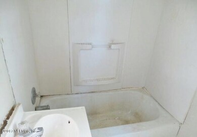 5411 Marcia Cir, Jacksonville, FL 32210 - photo 5