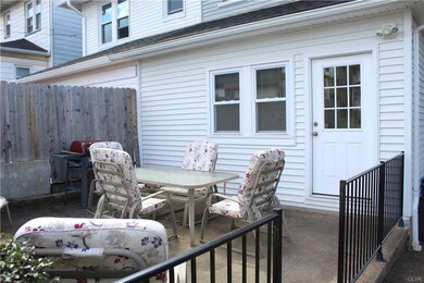 51 N Wright St, Easton, PA 18042 - photo 4