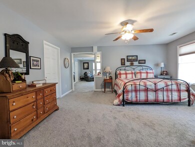 11502 Wollaston Cir, Swan Point, MD 20645 - photo 3