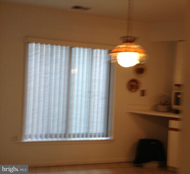 3041 Fallstaff Rd unit 402D, Baltimore, MD 21209 - photo 4