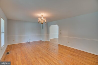 10718 Heatherwood Dr, Spotsylvania, VA 22553 - photo 4