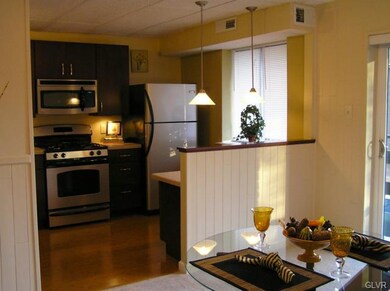 1590 Alta Dr unit 22, Whitehall, PA 18052 - photo 3