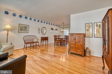 929 Kinhart Ct, Severna Park, MD 21146 - photo 5