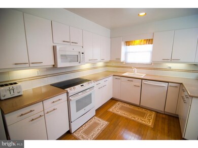 357 Peachtree Dr, Jenkintown, PA 19046 - photo 5