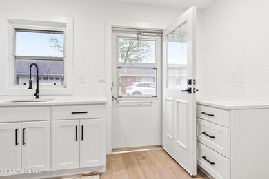 335c_canterbury_ct_005