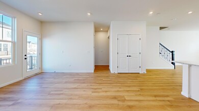 134 Yorktown Ct, Libertyville, IL 60048 - photo 6