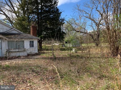 1067 James Monroe Hwy, Colonial Beach, VA 22443 - photo 3