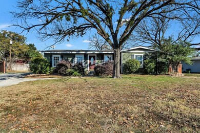 324 W Pecan St, Hurst, TX 76053 - photo 3