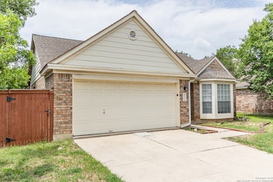 6651 Rambling Trail Dr, San Antonio, TX 78240 - photo 2