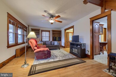 251 E Areba Ave, Hershey, PA 17033 - photo 4