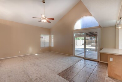 2427 W Gail Dr-10