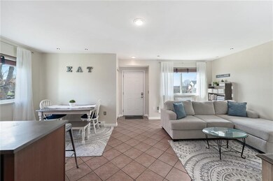 First Floor 221a High St.