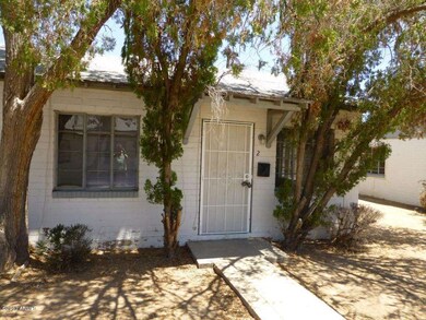 939 E Turney Ave 03