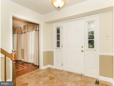 303 White Swan Way, Langhorne, PA 19047 - photo 3